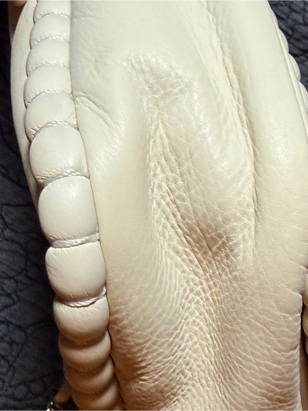 CHANEL Cream Quilted Lambskin Shoulder Bag with silver-tone Chain - Picture 16 of 17